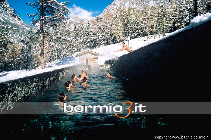 Piscina all'aperto dei Bagni Nuovi di Bormio