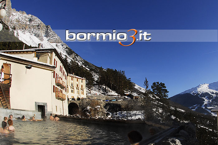 Vasca all'aperto dei Bagni di Bormio